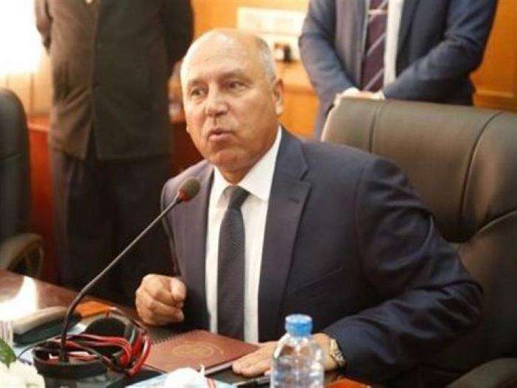 Minister of Transport Kamel El-Wazir vows to pay compensations to families of Tanta train victims