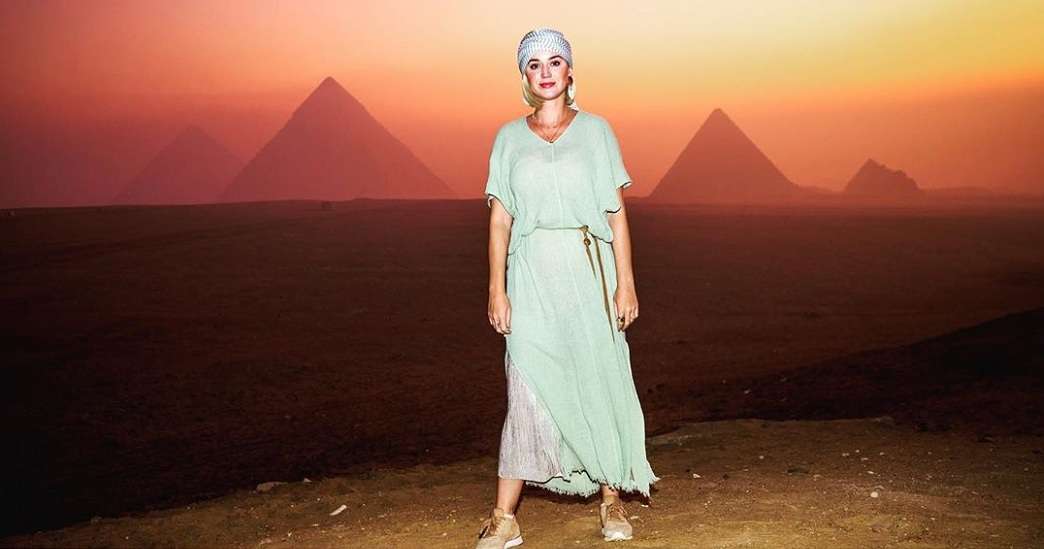 Katy Perry Visits Pyramids