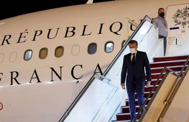 Lebanon Macron arrives to Beirut