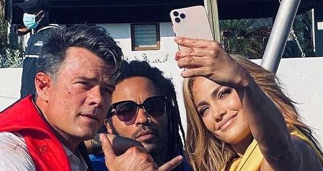 Jennifer Lopez with Josh Duhamel (L), Lenny Kravitz (R) at behind-the-scenes of 