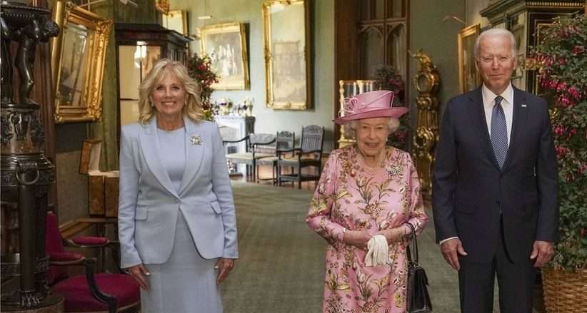Biden publishes photo with Queen Elizabeth II