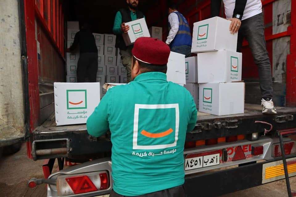 Decent Life: 9000 Volunteers, 350k Cartons Distributed (Photos)